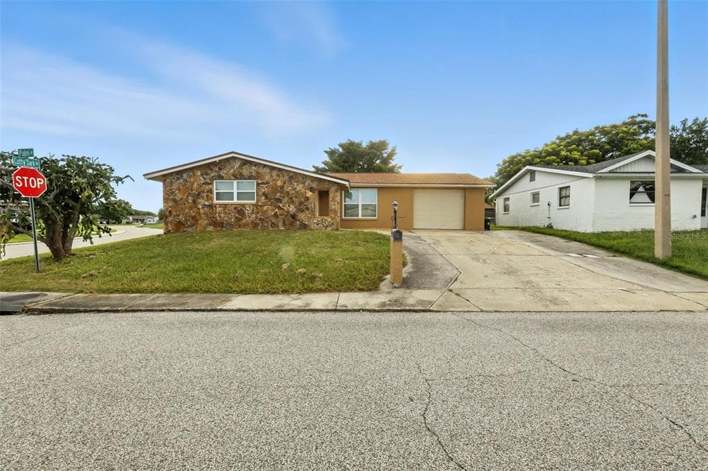 9239 PALM AVENUE, PORT RICHEY, FL 34668