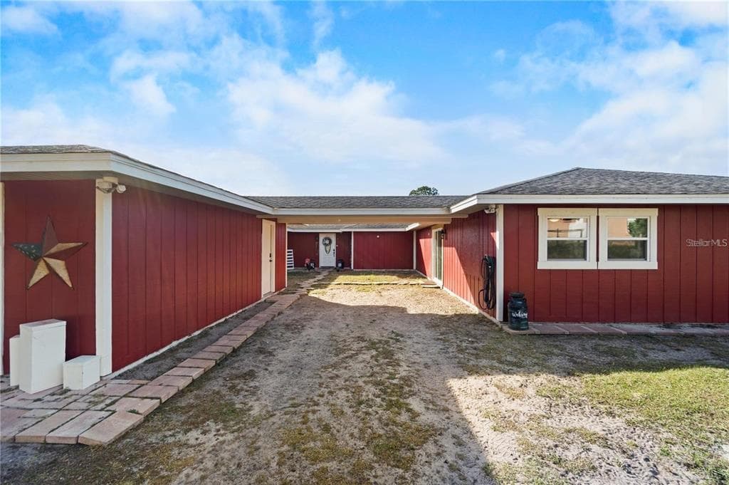 15525 VILLA CITY ROAD, GROVELAND, FL 34736