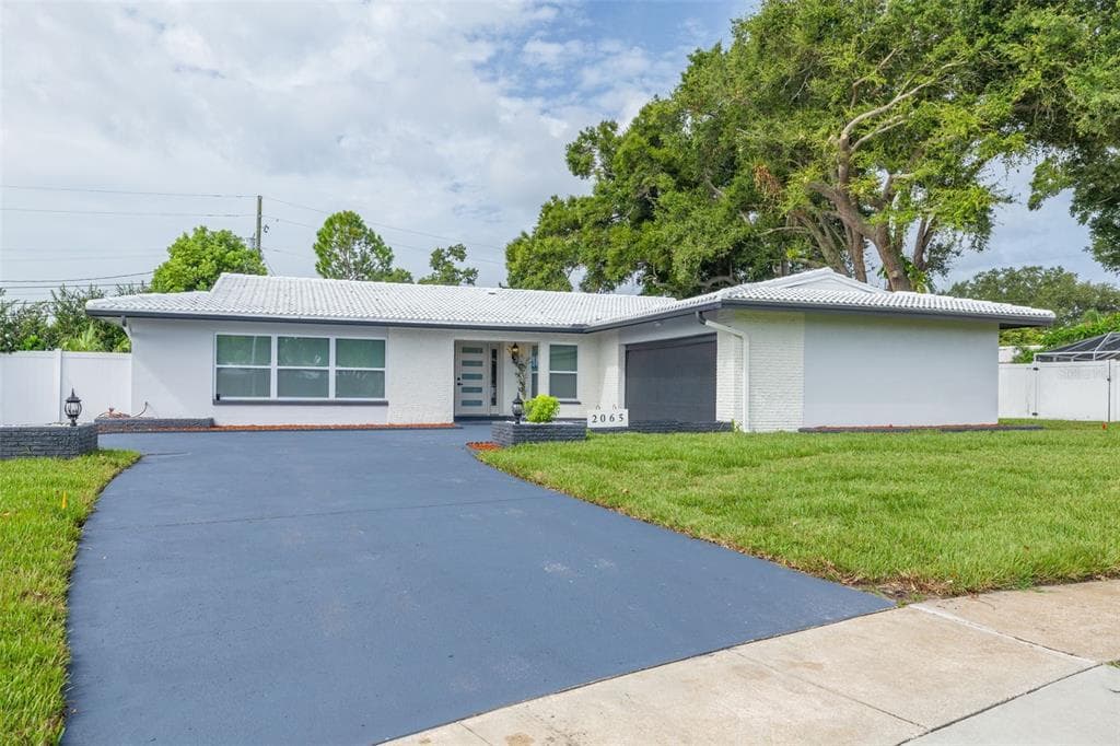 2065 ENVOY COURT, CLEARWATER, FL 33764