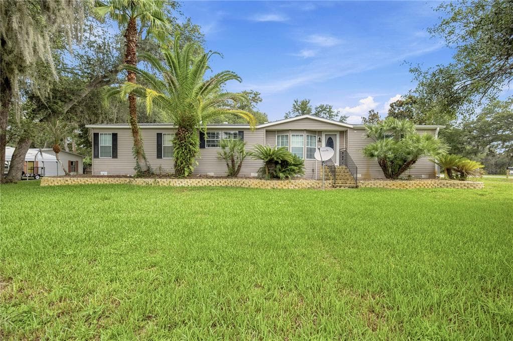 8420 COUNTY ROAD 109 A1, LADY LAKE, FL 32159