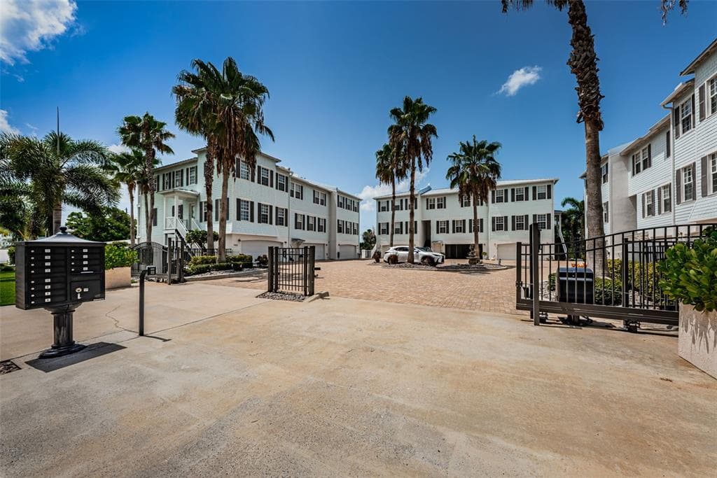 7010 GREVILLA AVENUE S, SOUTH PASADENA, FL 33707