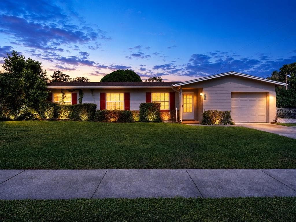 2510 DRIFTWOOD DRIVE, FERN PARK, FL 32730