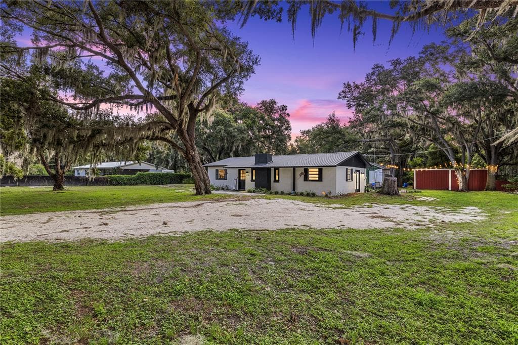 2118 E KEYSVILLE ROAD, LITHIA, FL 33547