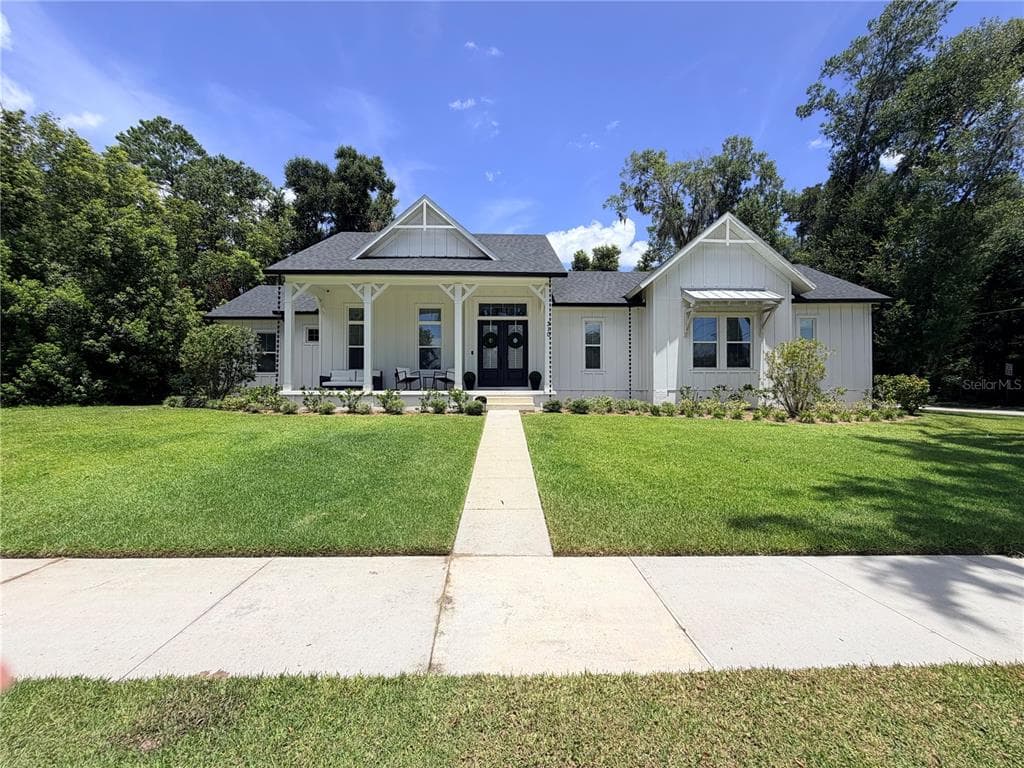 310 W WASHINGTON AVENUE, LAKE HELEN, FL 32744