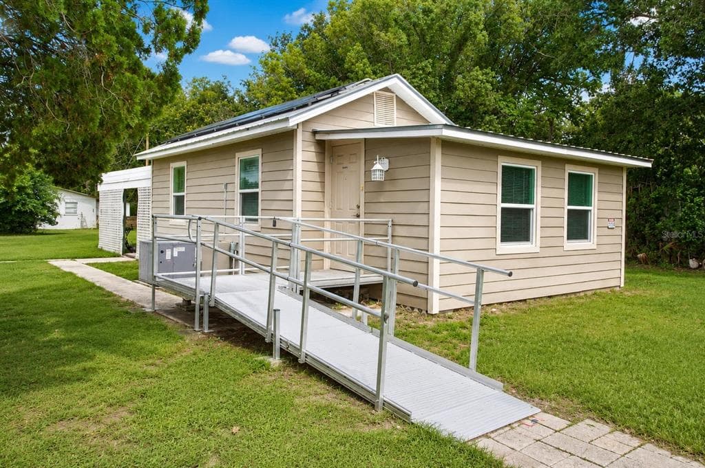5811 11TH STREET, ZEPHYRHILLS, FL 33542