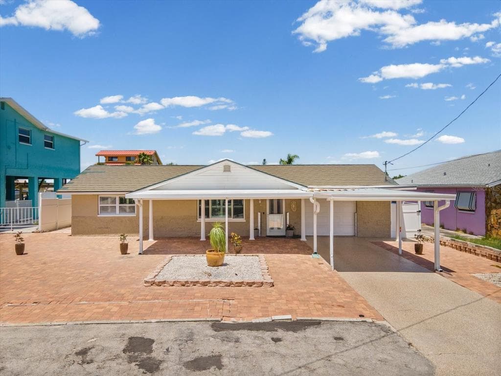 13521 VERONICA DRIVE, HUDSON, FL 34667