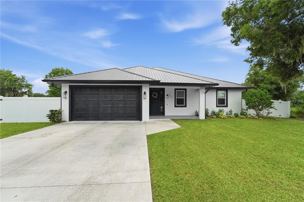 125 LONGWOOD DRIVE, OSTEEN, FL 32764