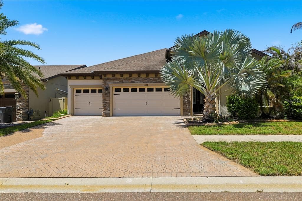 1028 CORETTO AVENUE, BRANDON, FL 33511