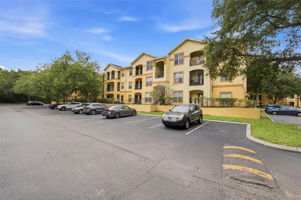 5612 PINNACLE HEIGHTS CIRCLE # 312, TAMPA, FL 33624
