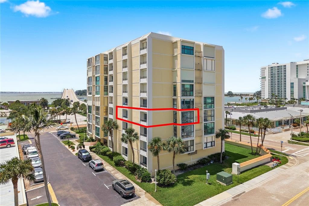 800 S GULFVIEW BOULEVARD # 403, CLEARWATER BEACH, FL 33767