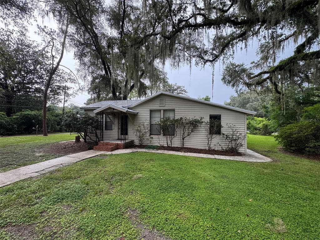 4025 SW 20TH DRIVE, GAINESVILLE, FL 32608