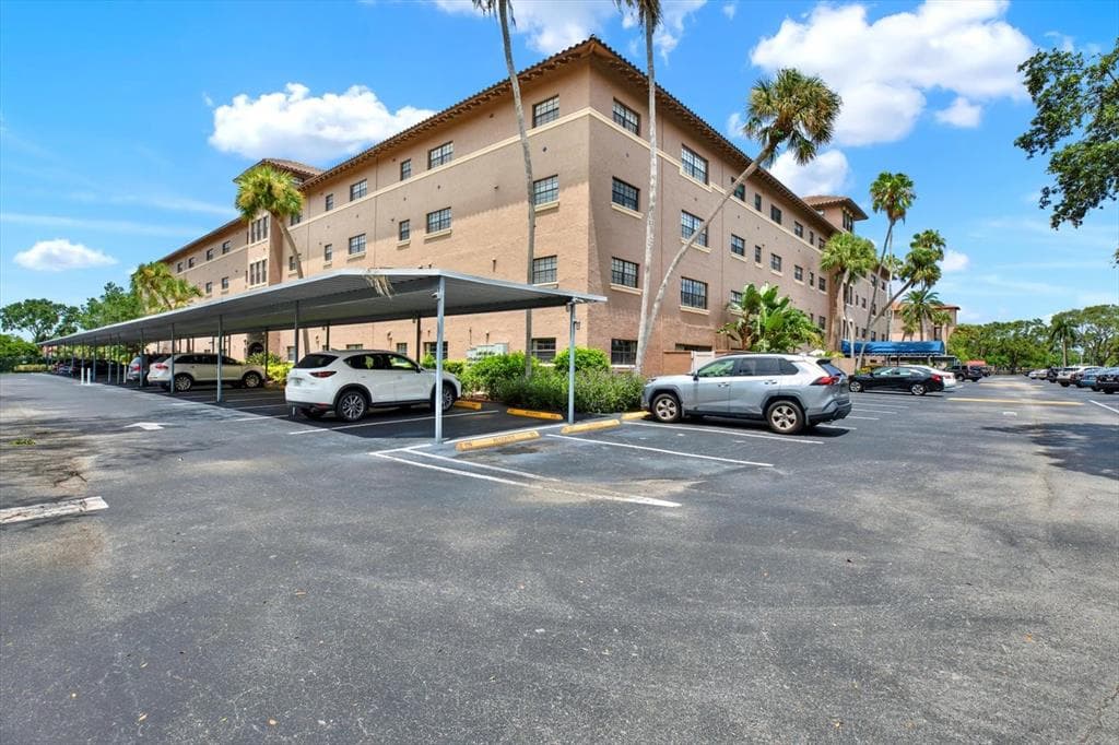 6100 GULFPORT BOULEVARD S # 111, GULFPORT, FL 33707