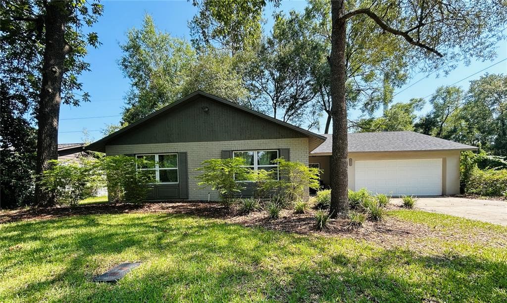 8221 SW 13TH ROAD, GAINESVILLE, FL 32607