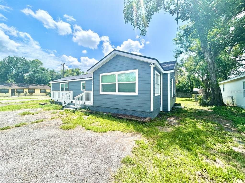 8004 N MARKS STREET, TAMPA, FL 33604
