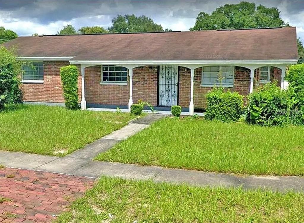 4601 ASHMORE PLACE, TAMPA, FL 33610