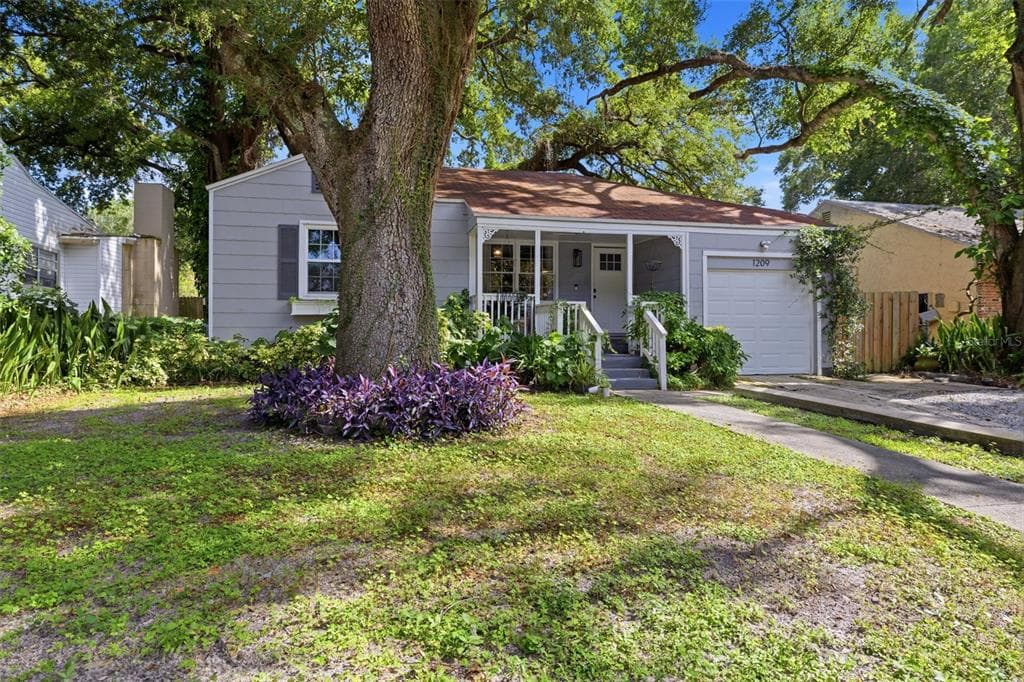 1209 E CRENSHAW STREET, TAMPA, FL 33604
