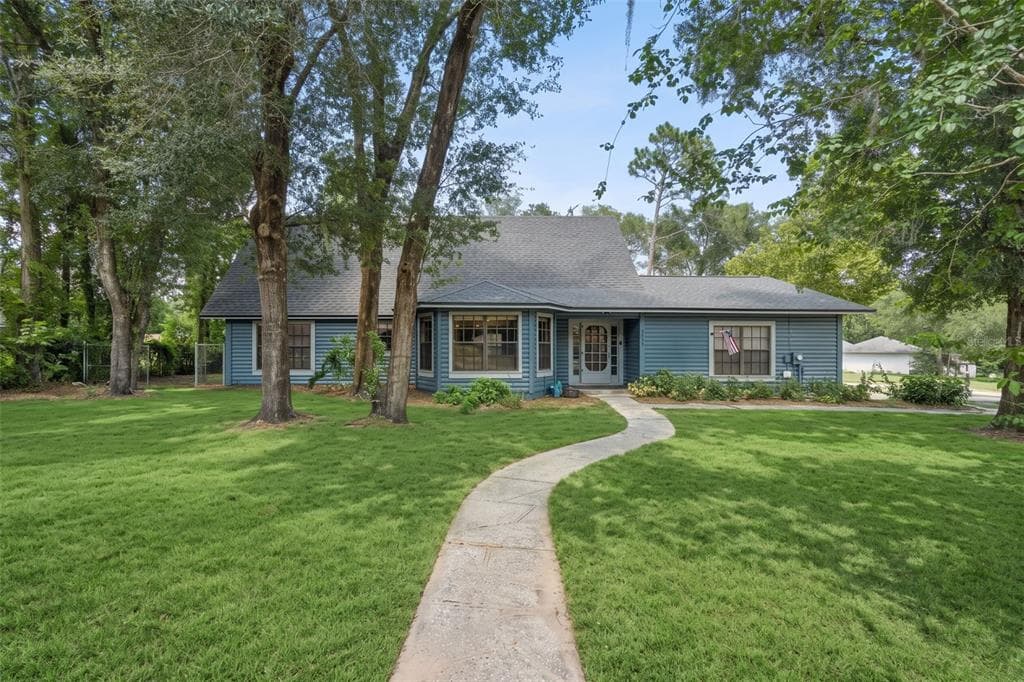 25911 ABERDOVEY AVENUE, SORRENTO, FL 32776