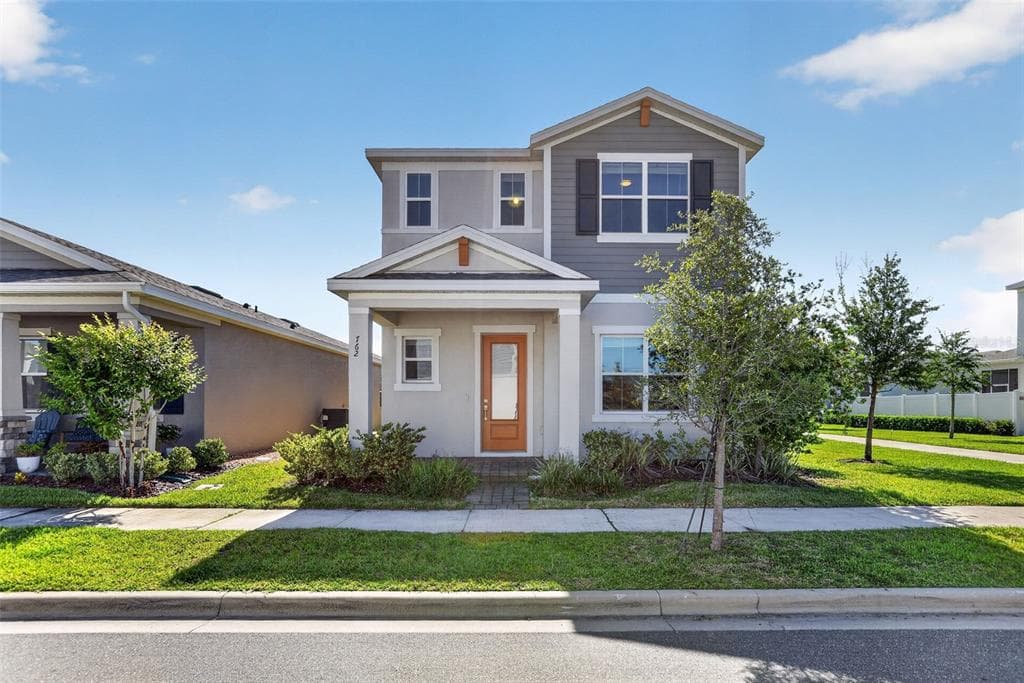 762 MIDDLETON STREET, DEBARY, FL 32713