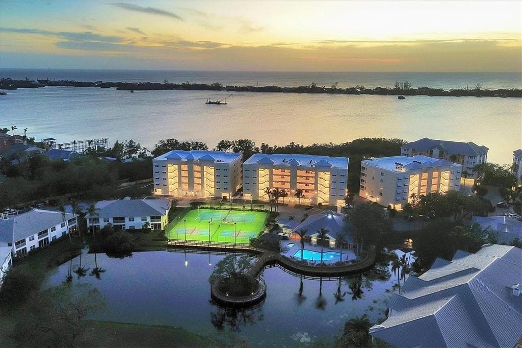 260 HIDDEN BAY DRIVE # 402, OSPREY, FL 34229