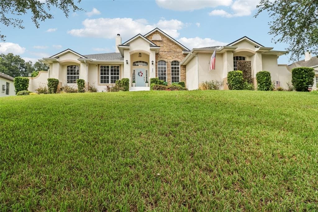 225 GLEN ABBEY LANE, DEBARY, FL 32713