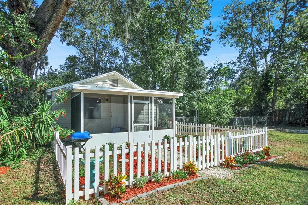 847 JASMINE AVENUE, HOLLY HILL, FL 32117