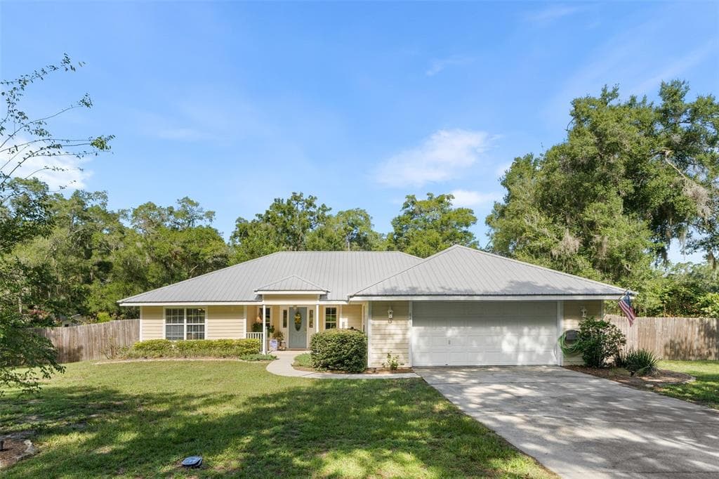 646 NE 2ND STREET, WILLISTON, FL 32696