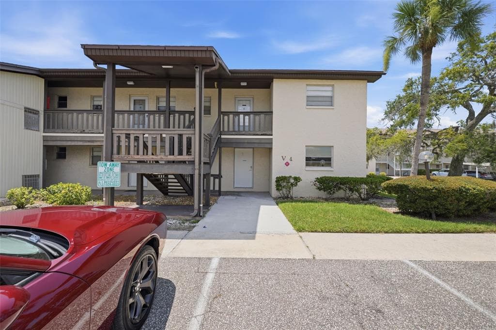 5207 TURQUOISE LANE # 101, NEW PORT RICHEY, FL 34652