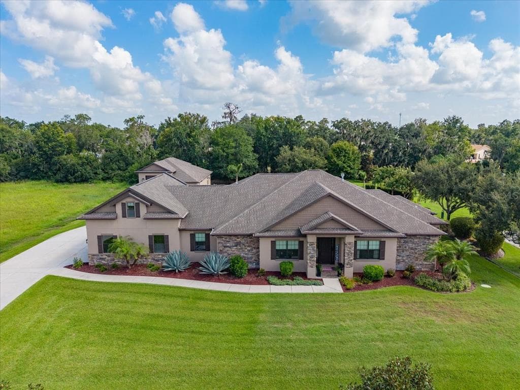 408 HAWK TALON DRIVE, LITHIA, FL 33547