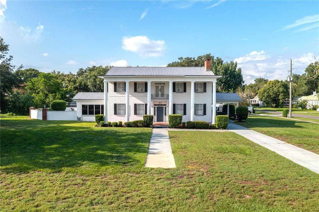 300 3RD STREET NE, FORT MEADE, FL 33841