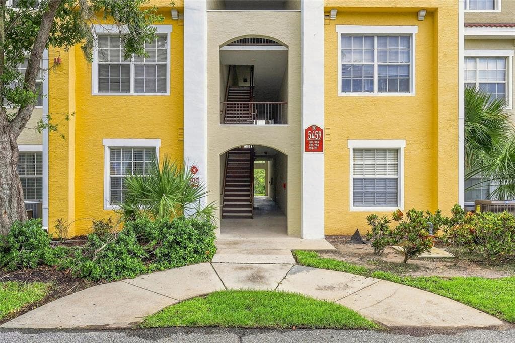 5459 BENTGRASS DRIVE # 2-110, SARASOTA, FL 34235