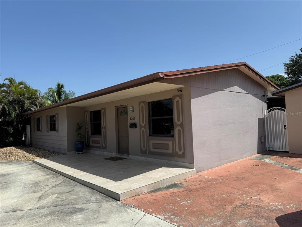 8240 NW 181ST STREET, HIALEAH, FL 33015