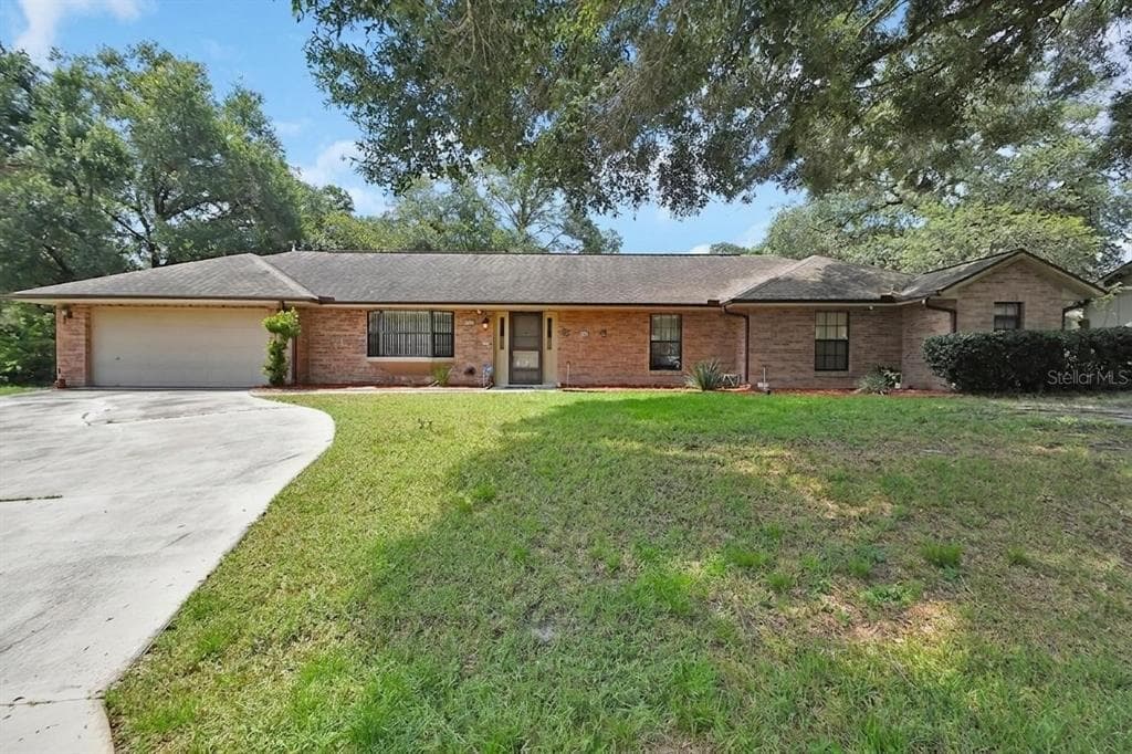 750 OAK TERRACE, ORANGE CITY, FL 32763
