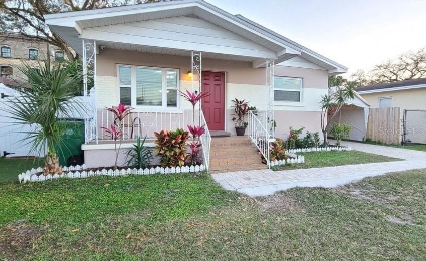 2306 W SAINT JOSEPH STREET, TAMPA, FL 33607