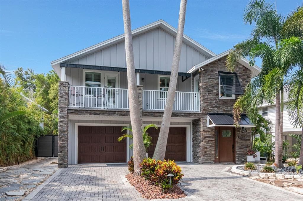 940 WISCONSIN AVENUE, PALM HARBOR, FL 34683