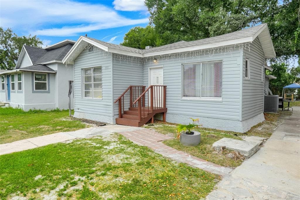 1313 4TH STREET NE, WINTER HAVEN, FL 33881