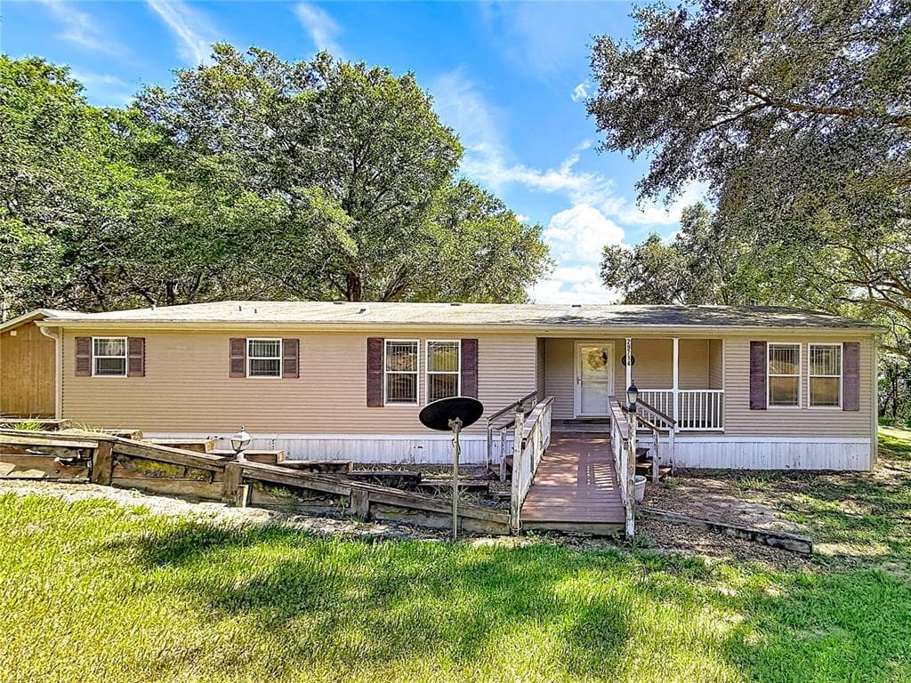 29714 SE HIGHWAY 42, UMATILLA, FL 32784