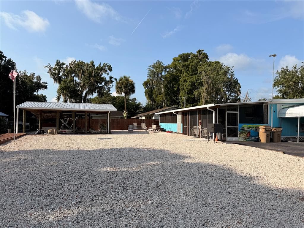 56350 ACORN ROAD, ASTOR, FL 32102