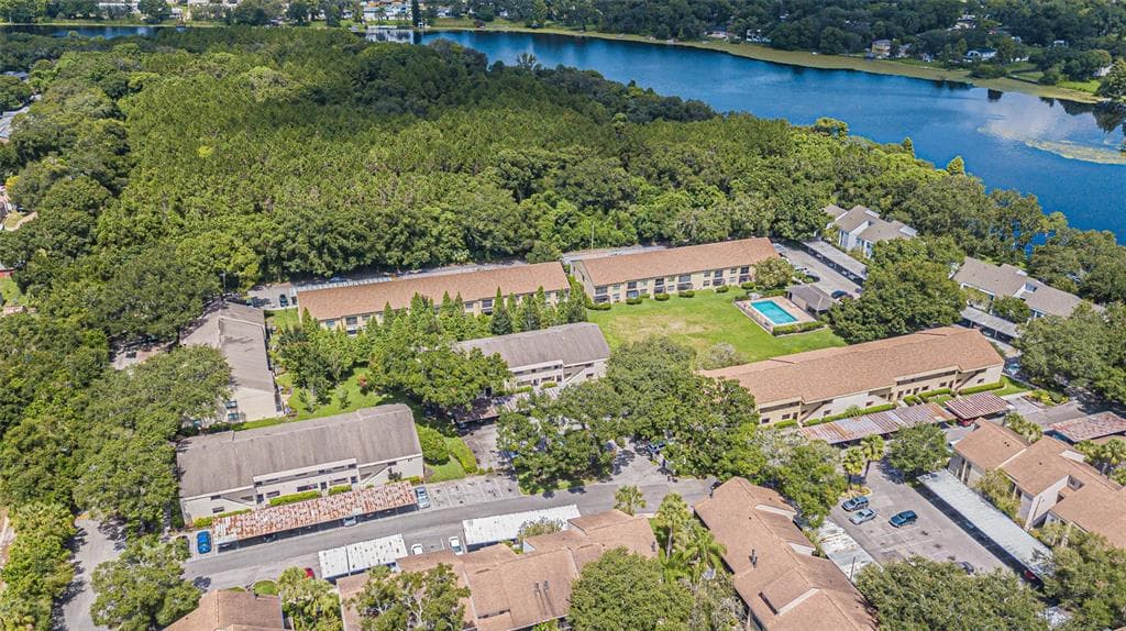 4965 PURITAN CIRCLE # 401, TAMPA, FL 33617