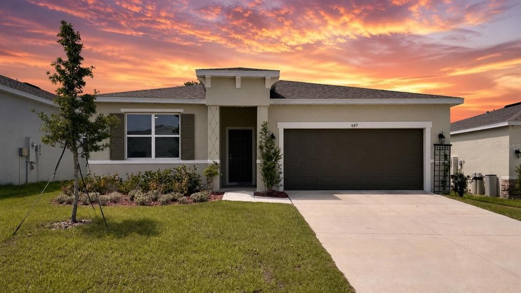 689 CROWN ROSE DRIVE, EAGLE LAKE, FL 33839