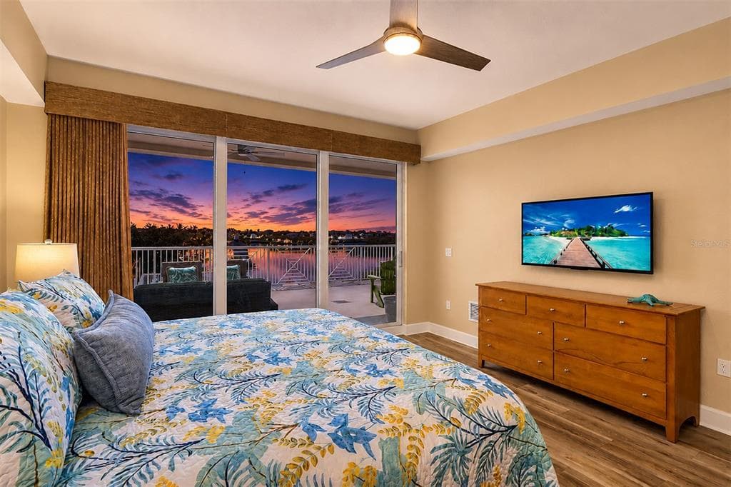 19519 GULF BOULEVARD # 202, INDIAN SHORES, FL 33785