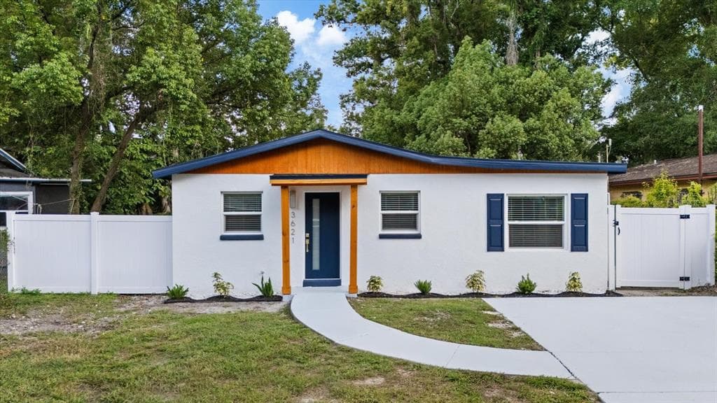 3621 E COMANCHE AVENUE, TAMPA, FL 33610