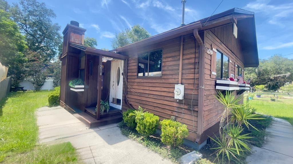 214 NE 4TH STREET, CHIEFLAND, FL 32626