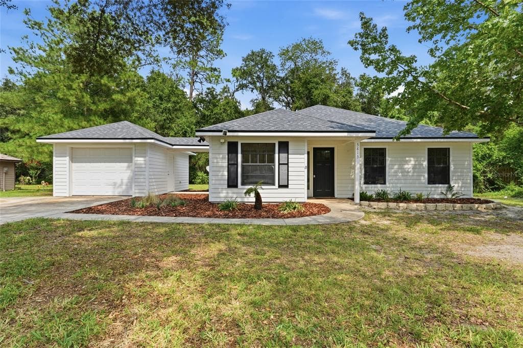 5813 SE 230TH TERRACE, HAWTHORNE, FL 32640