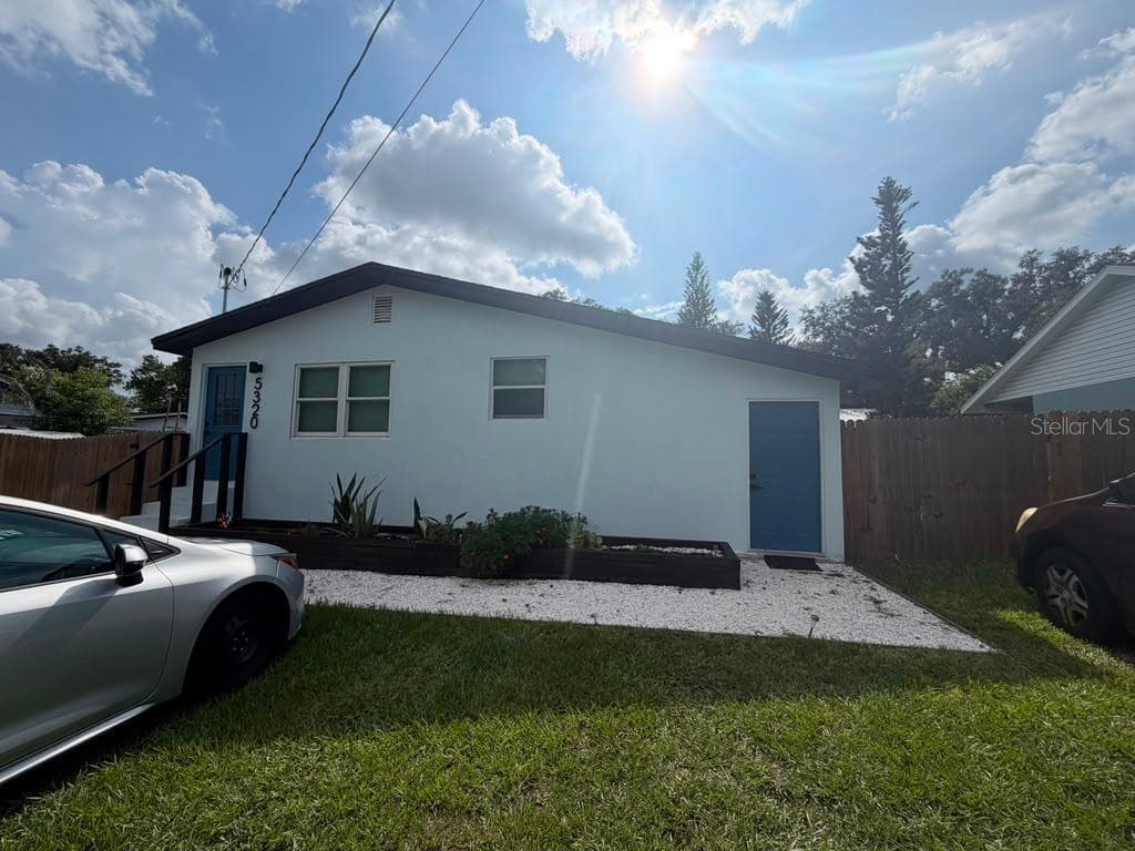 5320 PLUM AVENUE, SEFFNER, FL 33584