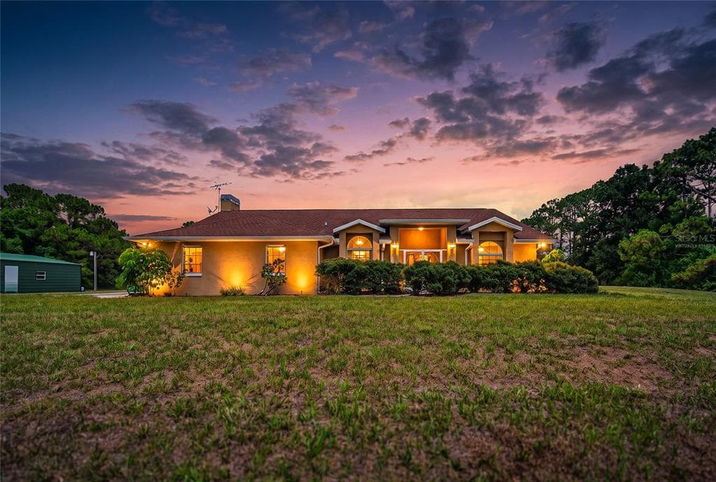 105 JACARANDA BOULEVARD, VENICE, FL 34292