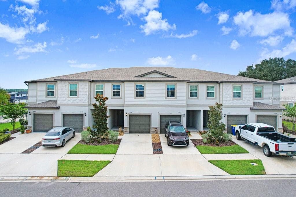 10398 TRUMPET HONEYSUCKLE WAY, SAN ANTONIO, FL 33576
