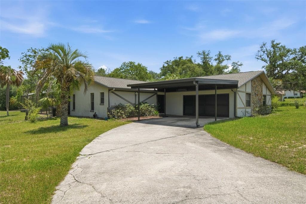 385 N CORNISH POINT, LECANTO, FL 34461