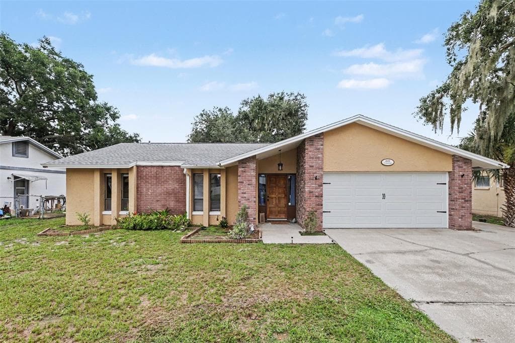 819 CROSSWINDS DRIVE, BRANDON, FL 33511