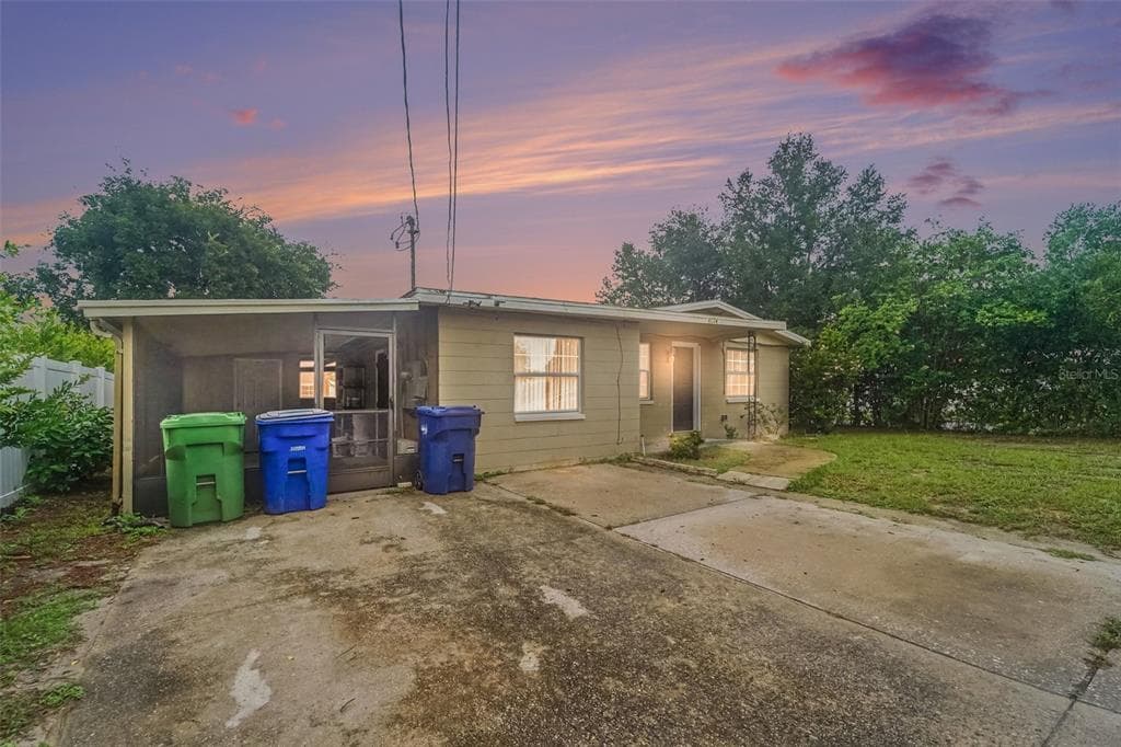 4224 E REGNAS AVENUE, TAMPA, FL 33617