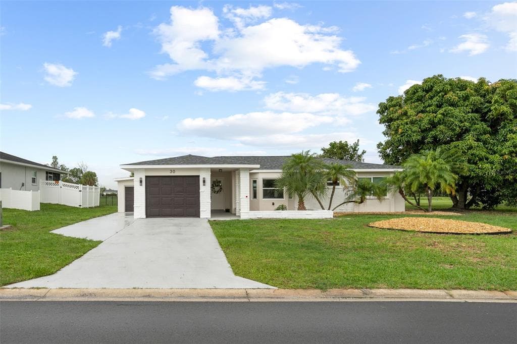30 OAKLAND HILLS COURT, ROTONDA WEST, FL 33947